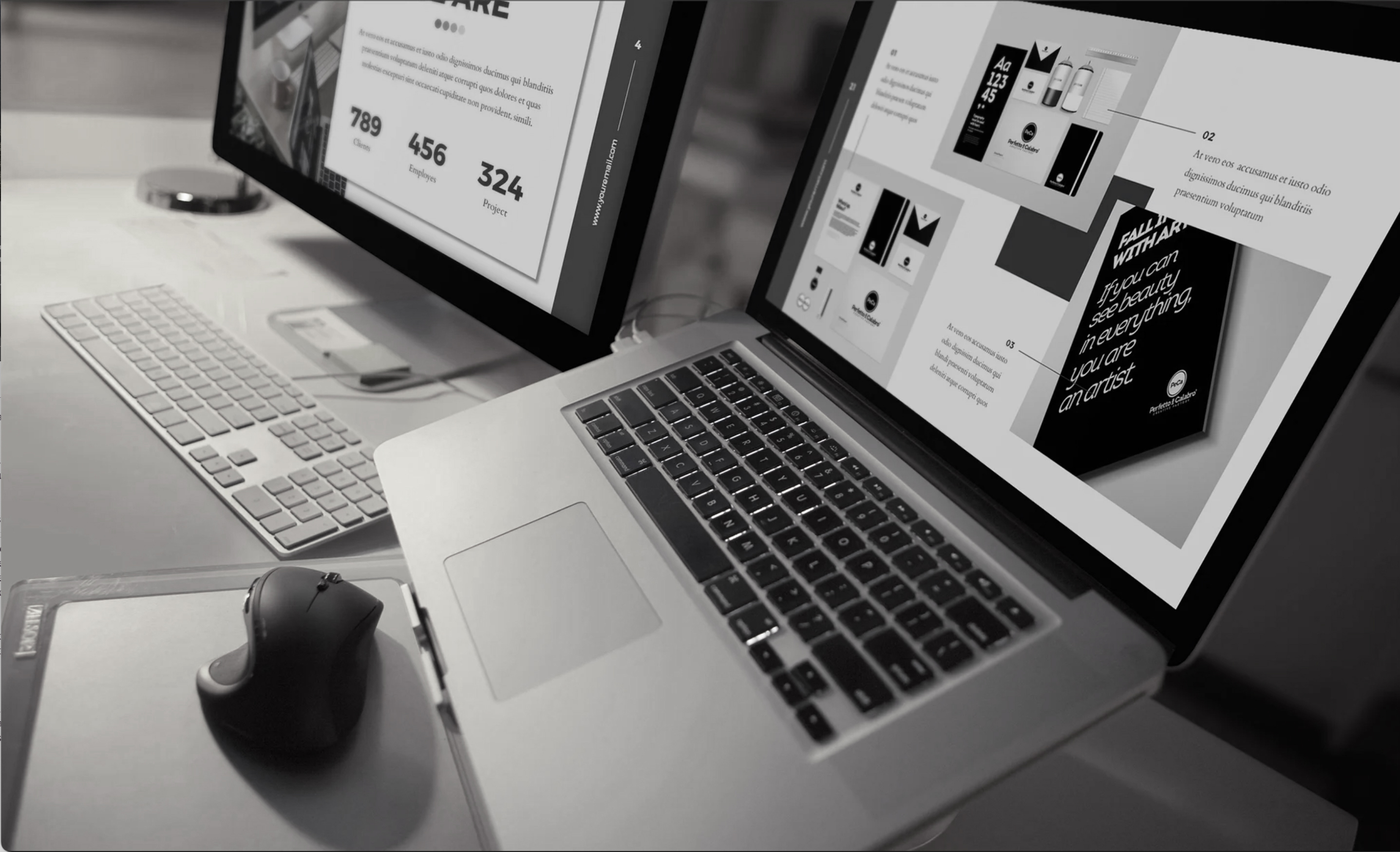 Deux écrans avec graphiques et statistiques affichés.